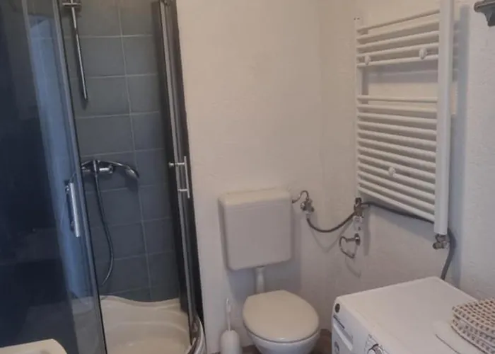 דירה Arzberger Monteurapartment *
